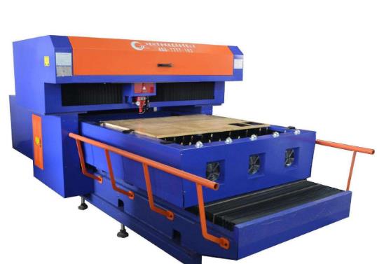 激光刀模機(jī).jpg 激光刀模機(jī).jpg